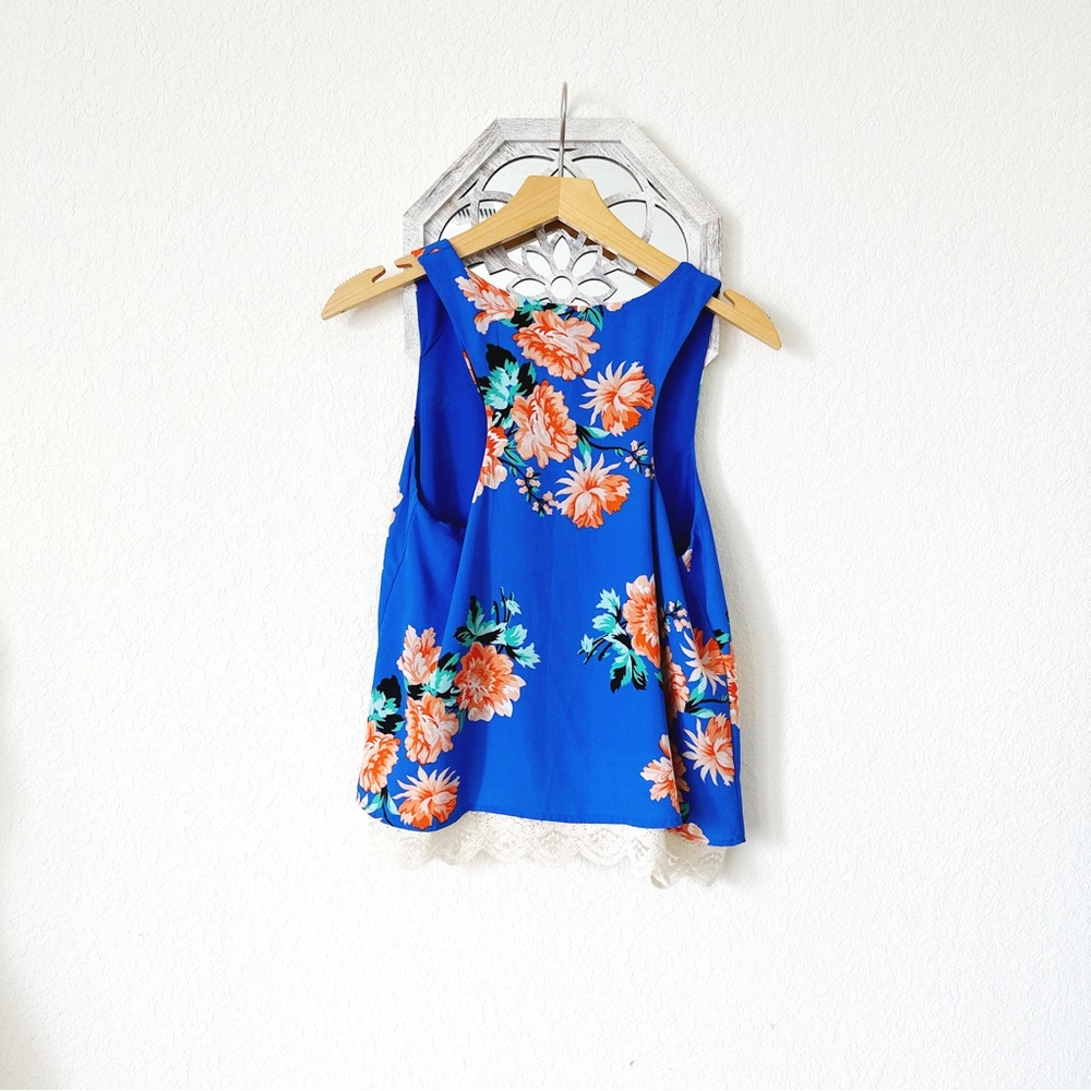 Takara • Cobalt Blue Lace Trim Sleeveless Flowy Coquette Cottagecore Floral Top - Picture 3 of 6